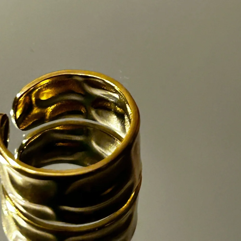Ring - Picture 6 of 9